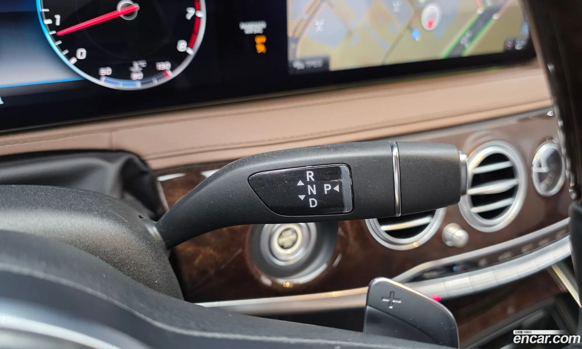 Mercedes-Benz S-Class W222 2017 WDDUG8GB7JA357955 — 16