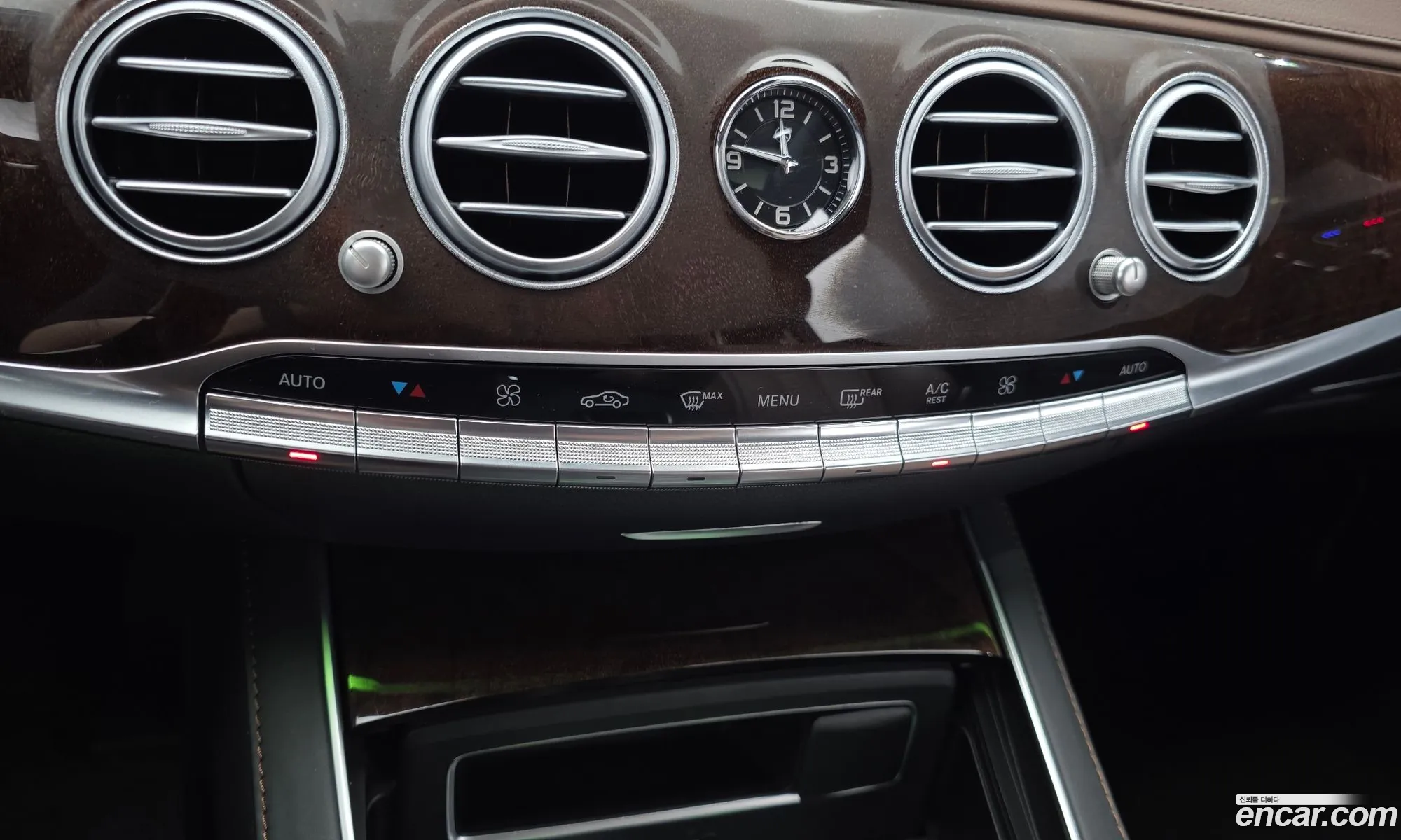 Mercedes-Benz S-Class W222 2017 WDDUG8GB7JA357955 — 8