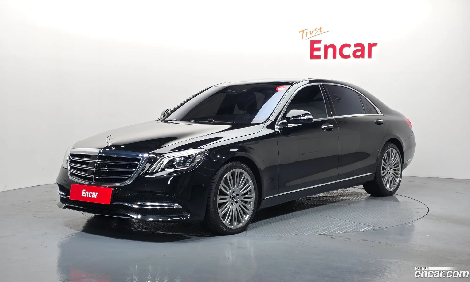 Mercedes-Benz S-Class W222 2017 WDDUG8GB7JA357955 — 26