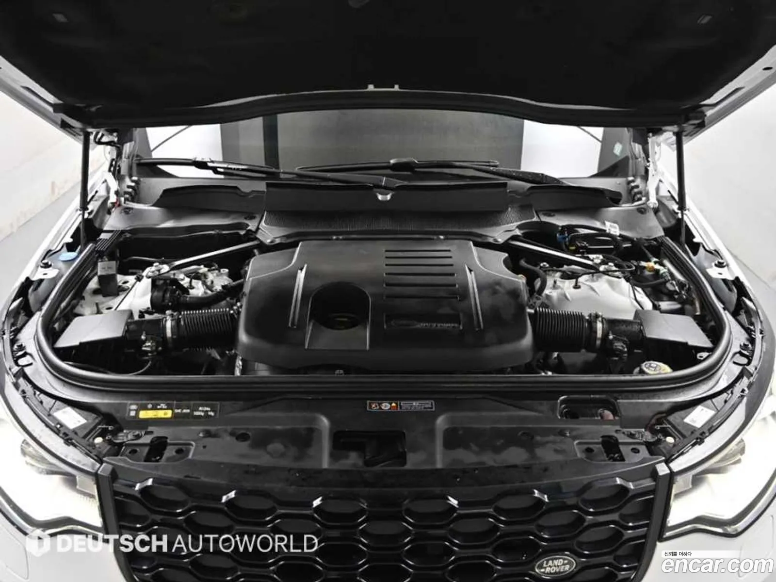 Land Rover Discovery 5 2025 — 14