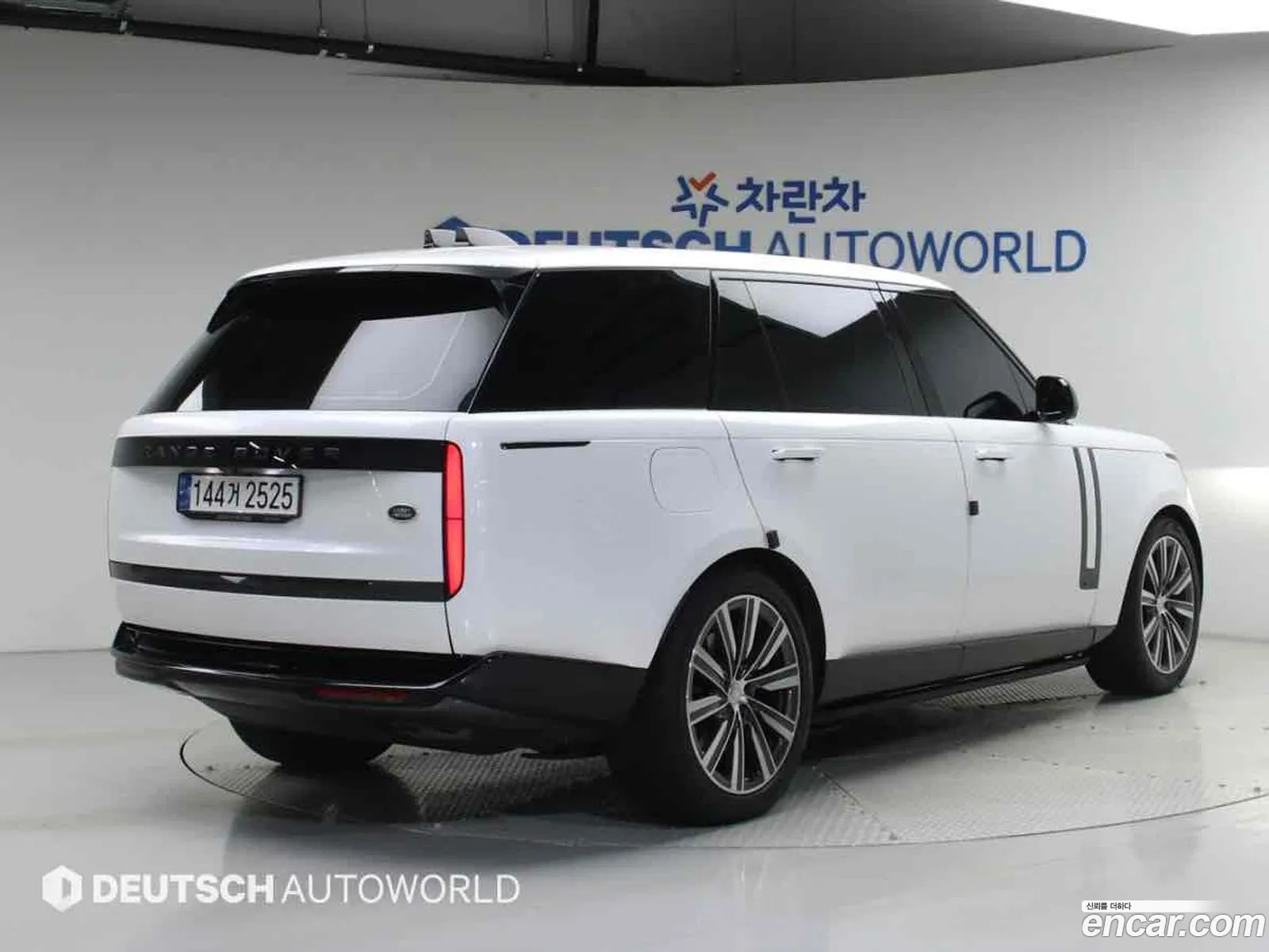 Land Rover Range Rover 2023 — 19