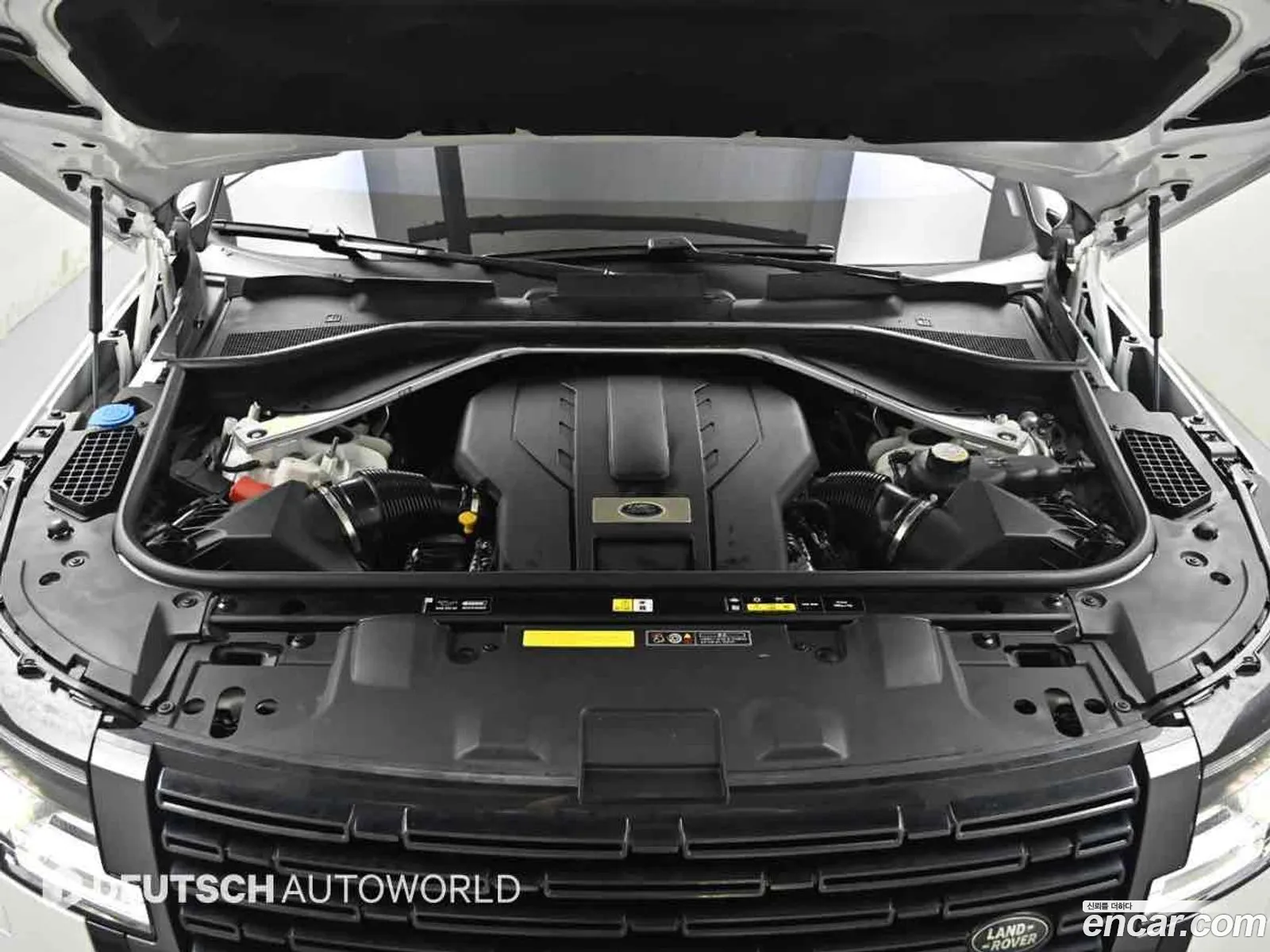Land Rover Range Rover 2023 — 13