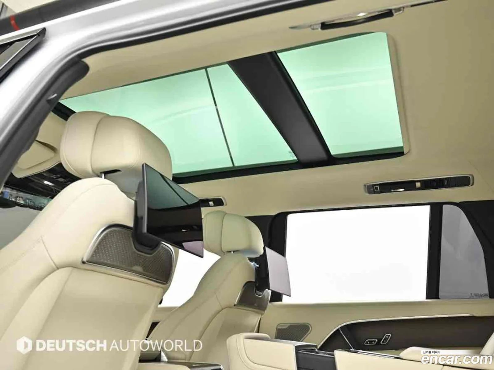 Land Rover Range Rover 2023 — 17