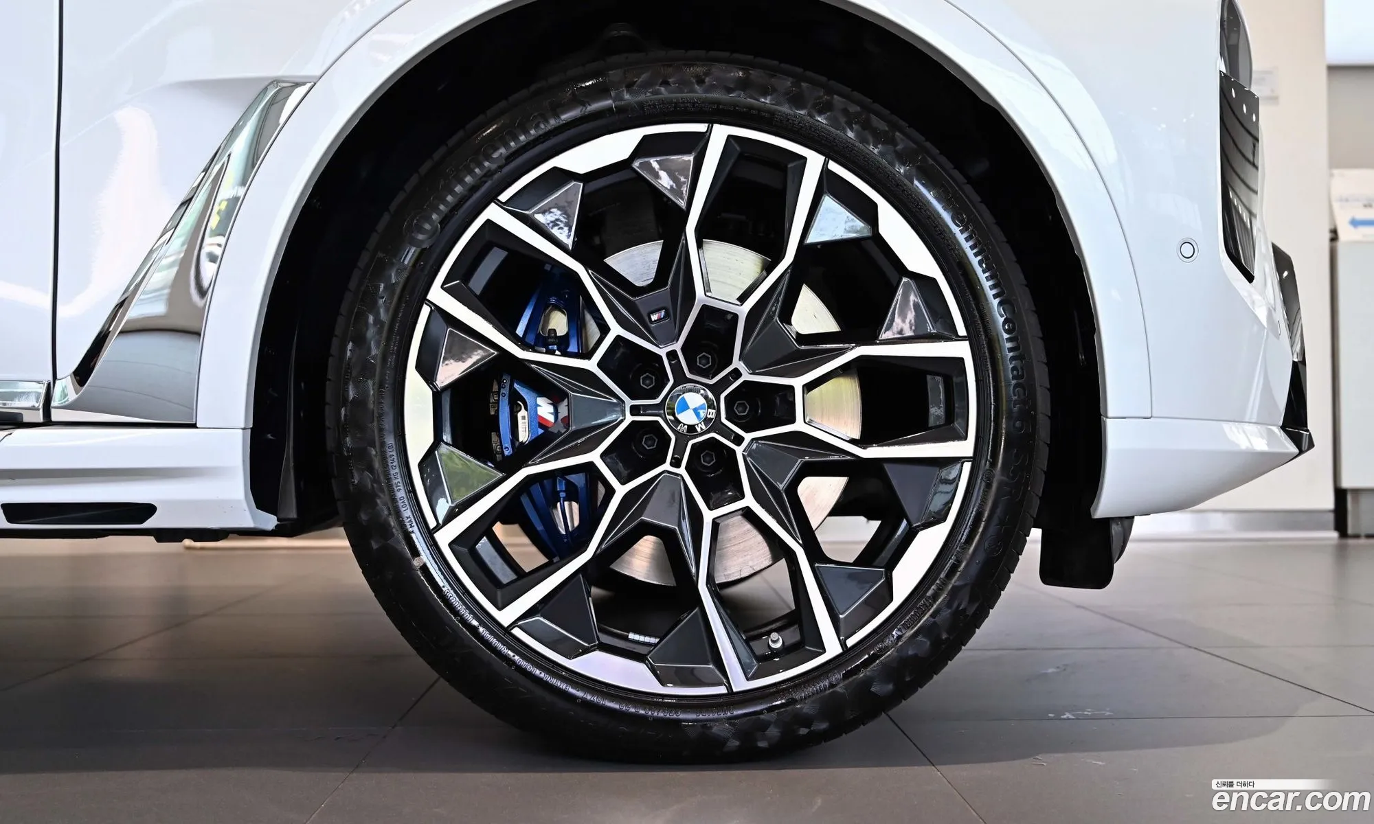 BMW X7 2025 — 13