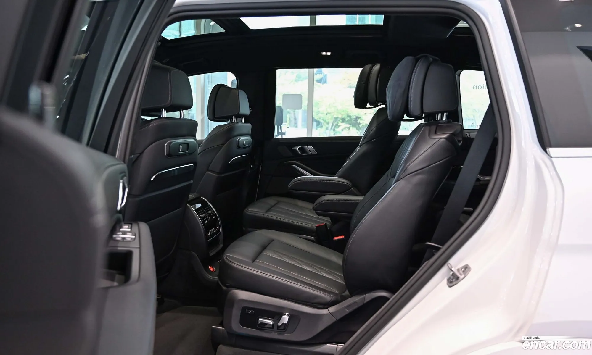 BMW X7 2025 — 7