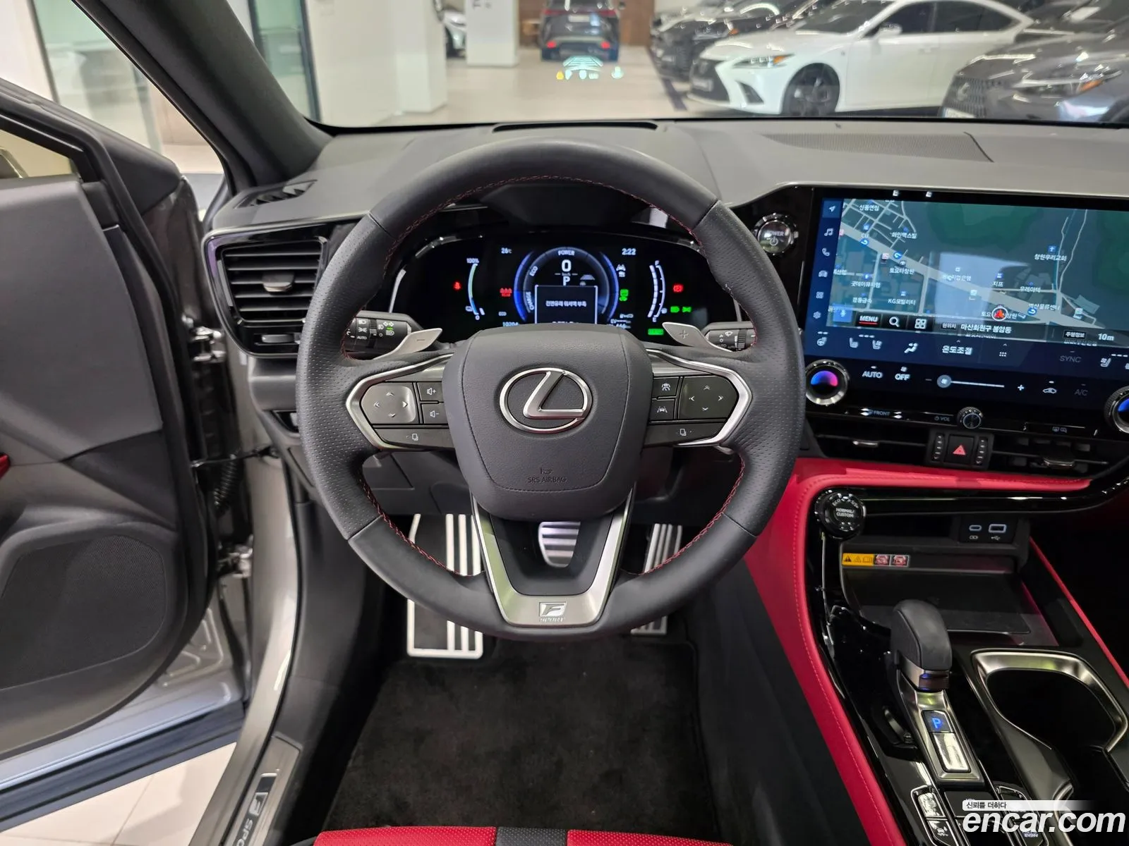 Lexus NX450h+ 2025 — 5