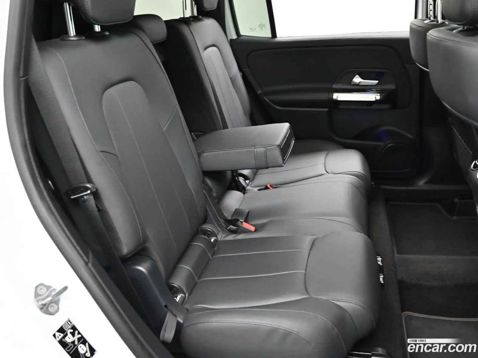 Mercedes-Benz GLB-Class X247 2022 — 14