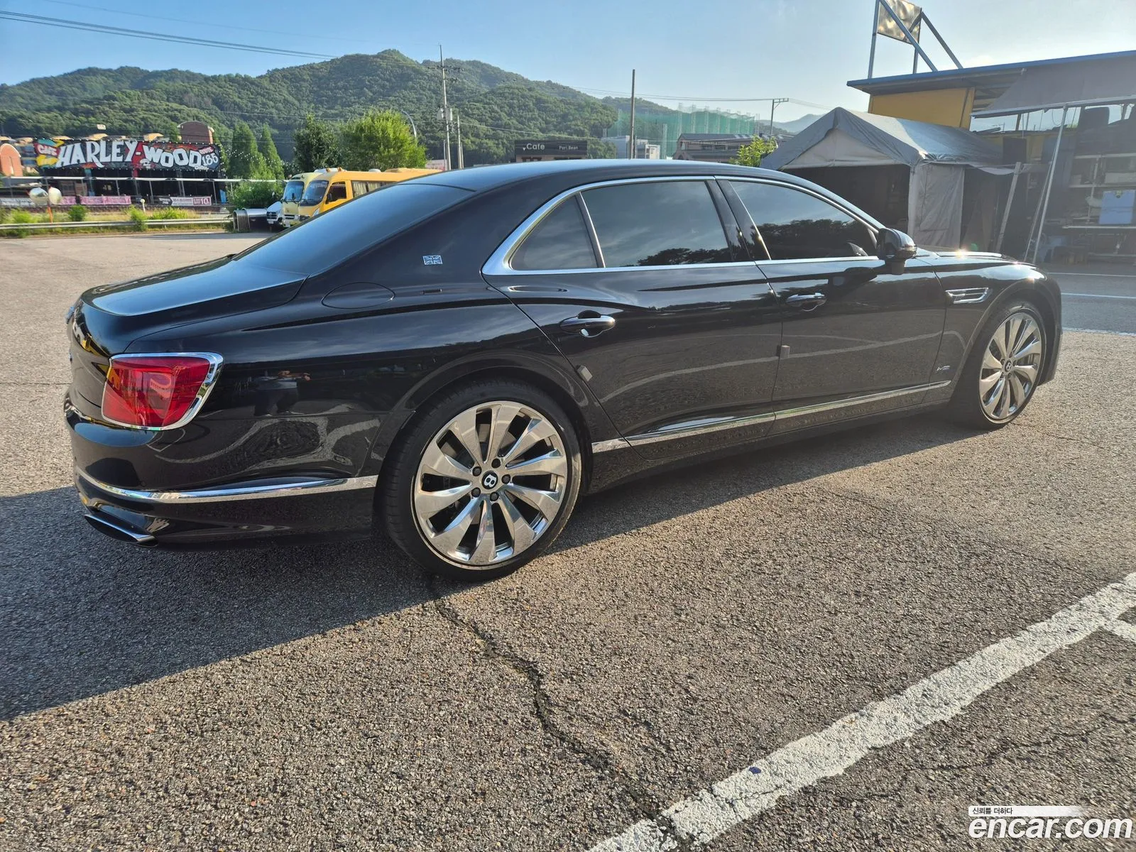 Bentley Flying Spur 2020 — 3