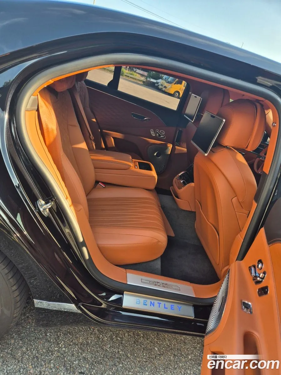 Bentley Flying Spur 2020 — 9