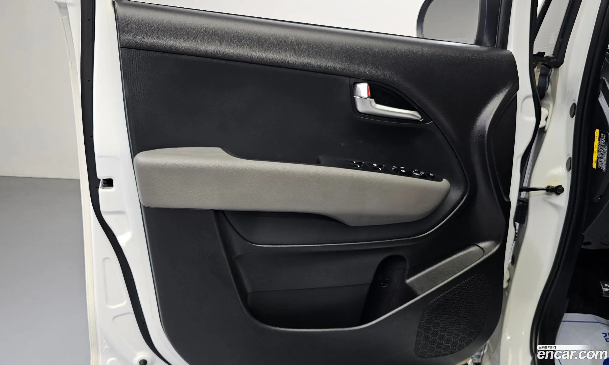 Kia Ray 2020 KNACK811BLT228394 — 11