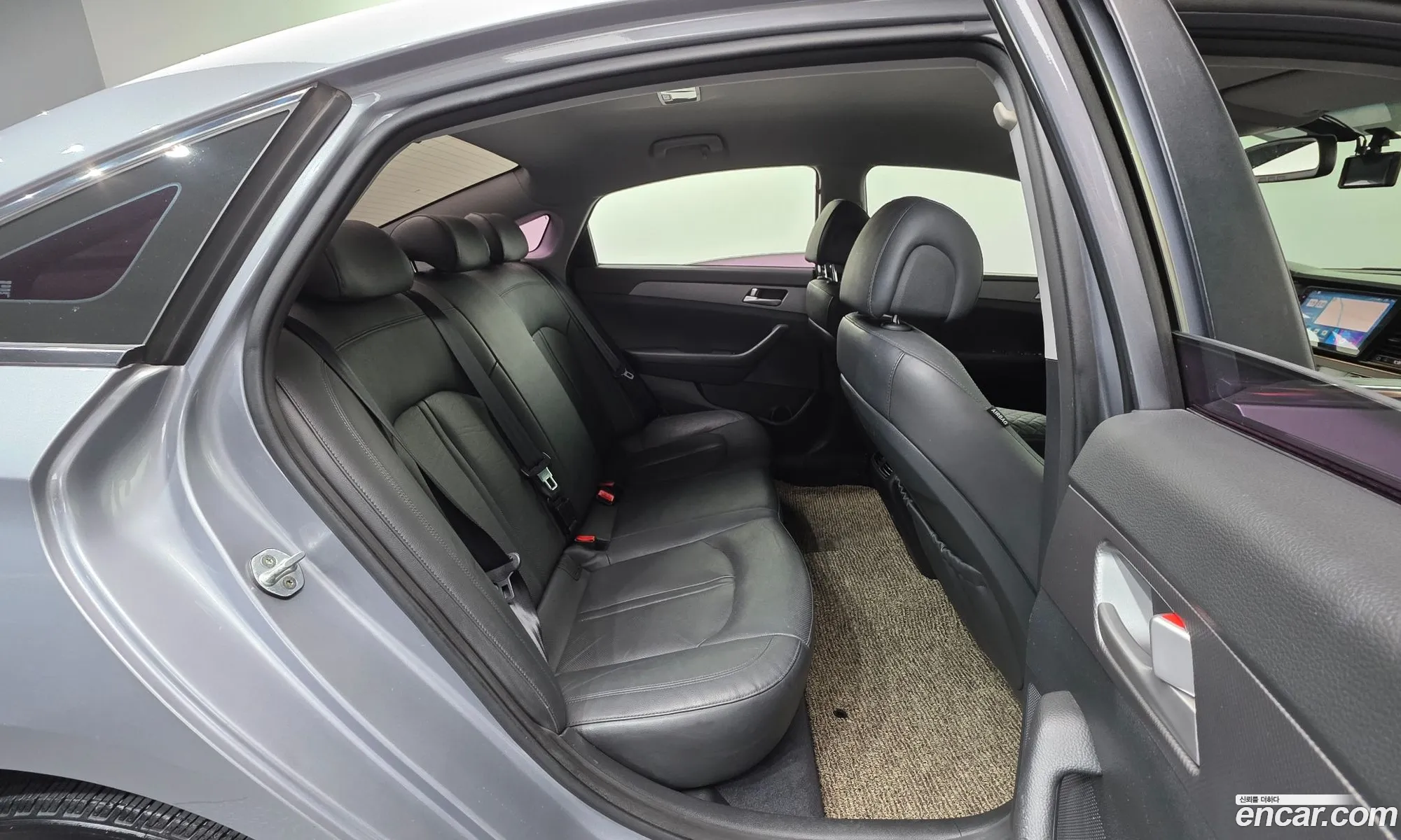 Hyundai LF Sonata 2014 — 13