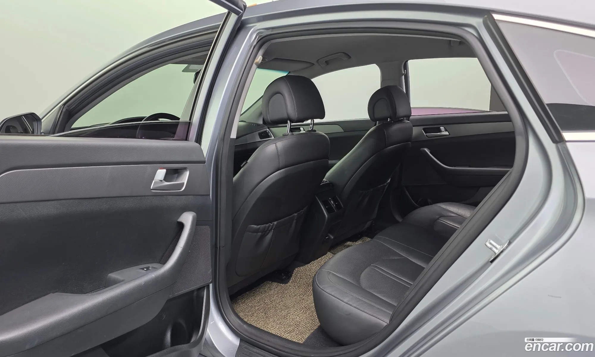 Hyundai LF Sonata 2014 — 19