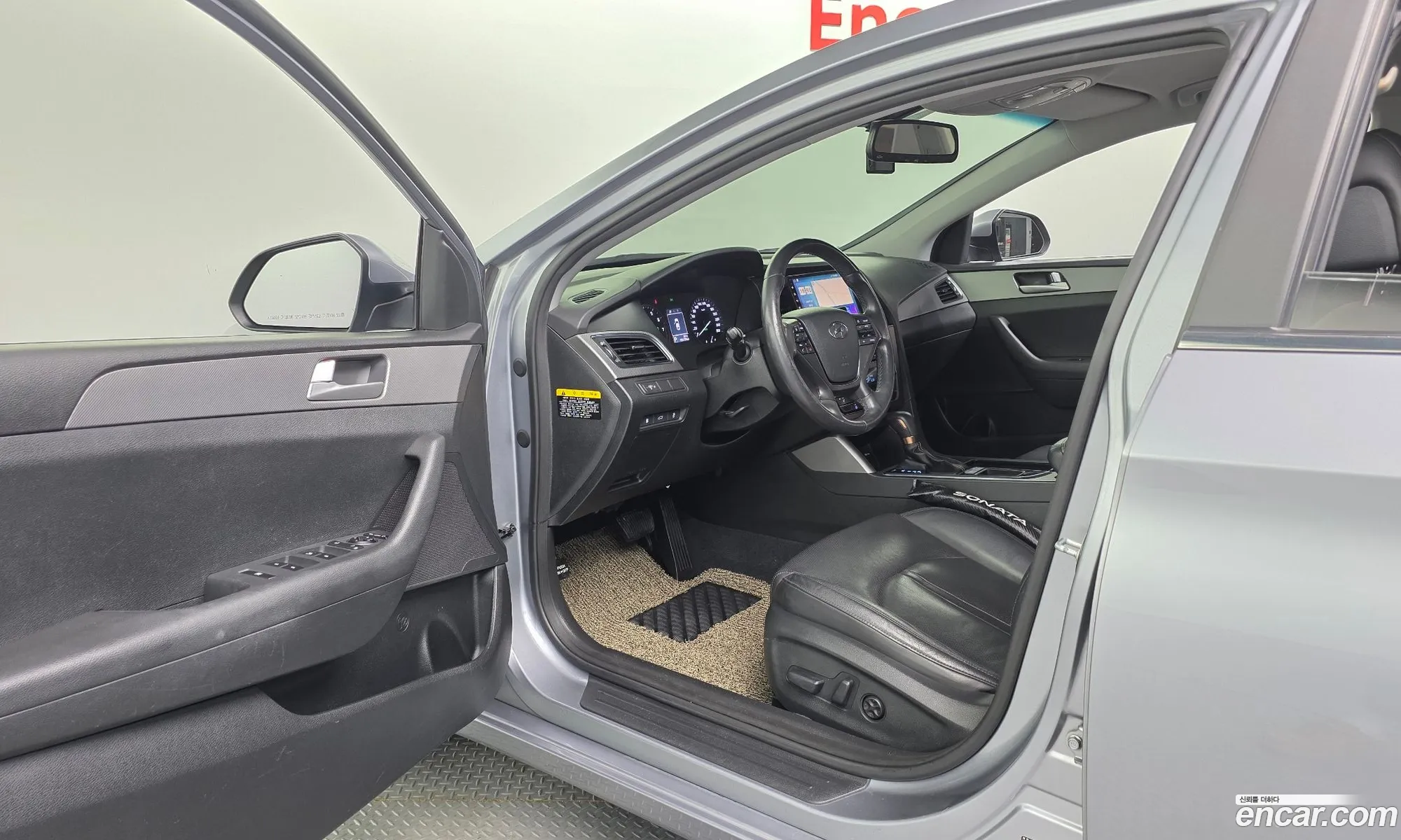 Hyundai LF Sonata 2014 — 9