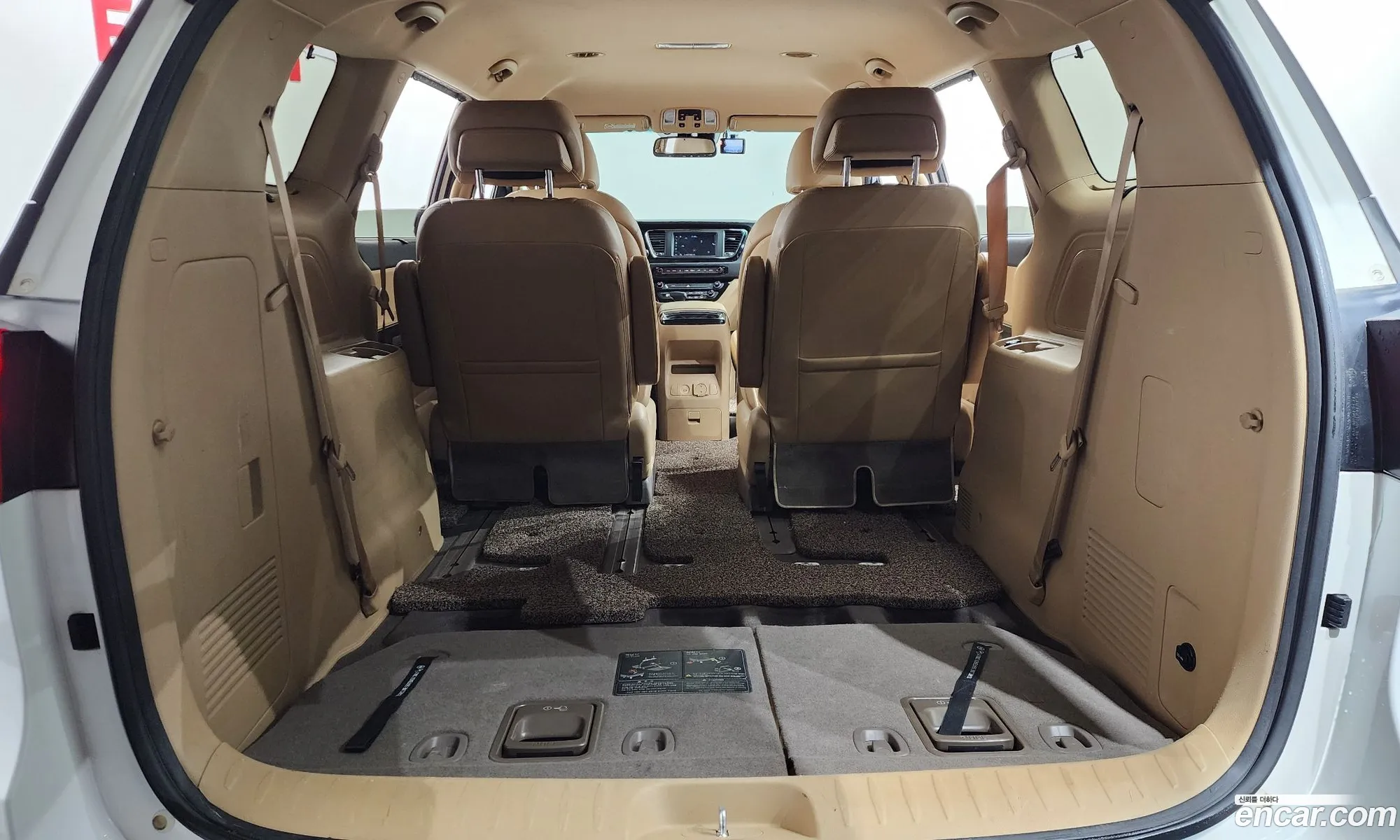 Kia Carnival 2018 — 2