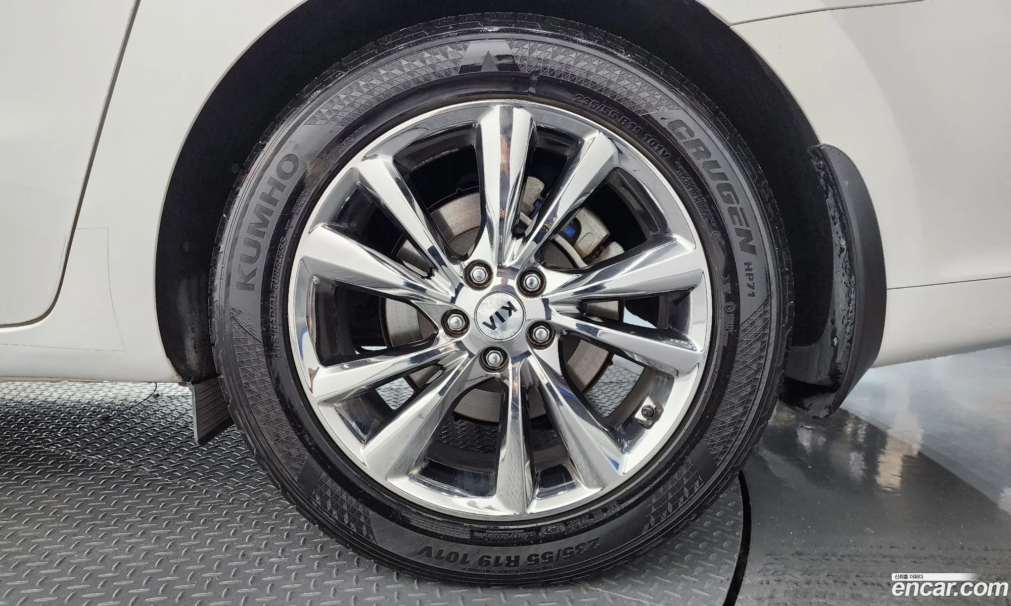 Kia Carnival 2018 — 17