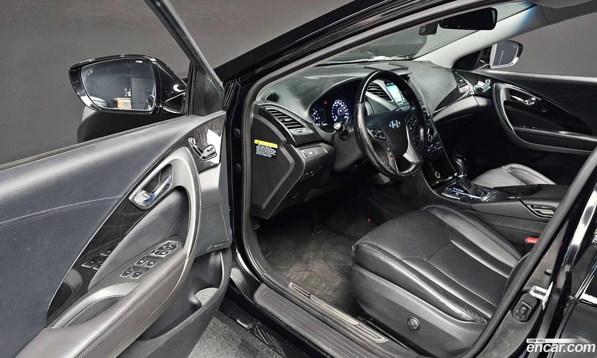 Hyundai Grandeur HG 2015 — 10