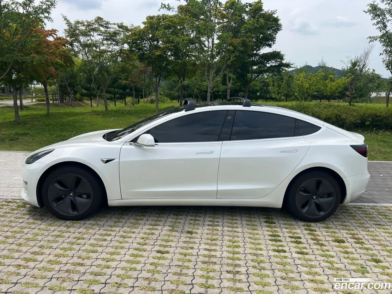 Tesla Model 3 2020 — 3