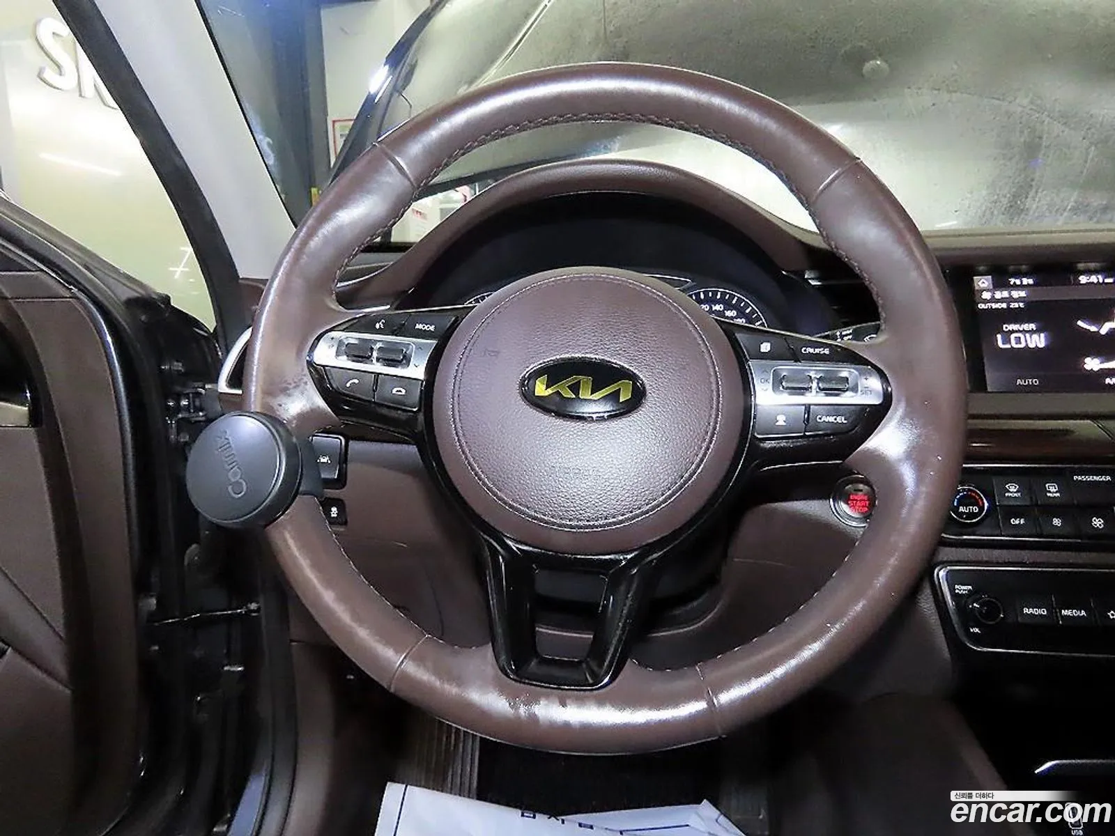 Kia K7 2019 — 13