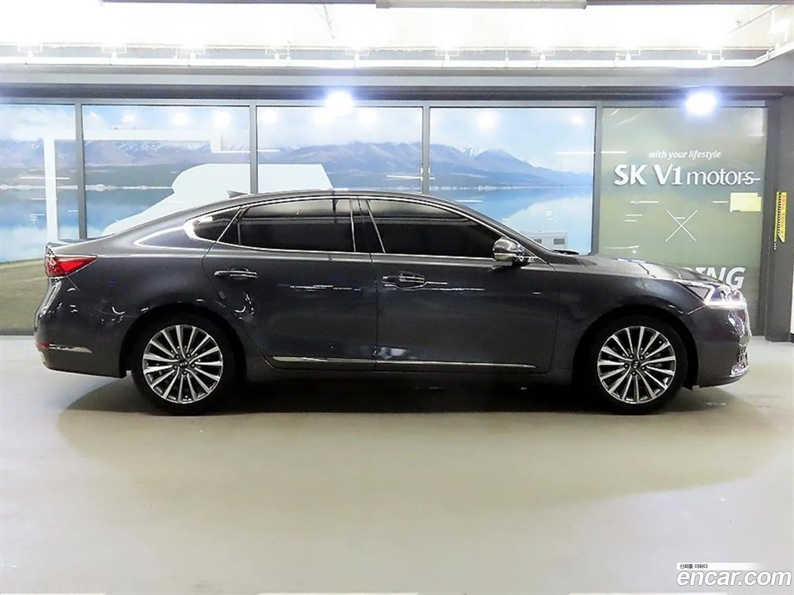 Kia K7 2019 — 8
