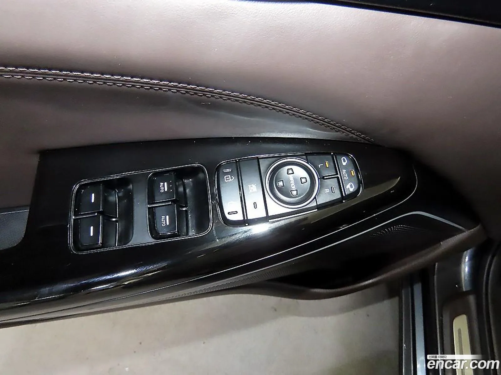 Kia K7 2019 — 14