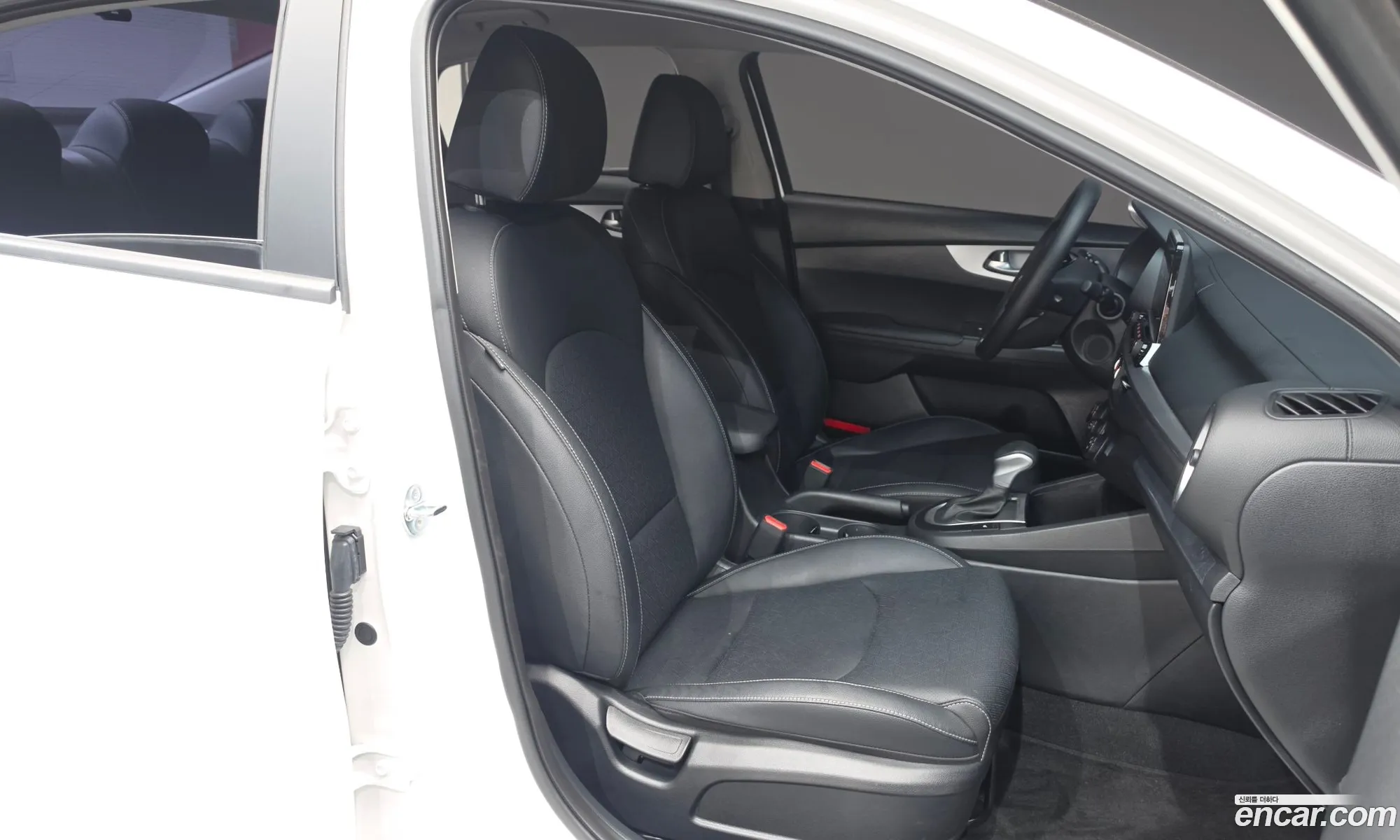 Kia K3 2023 — 5