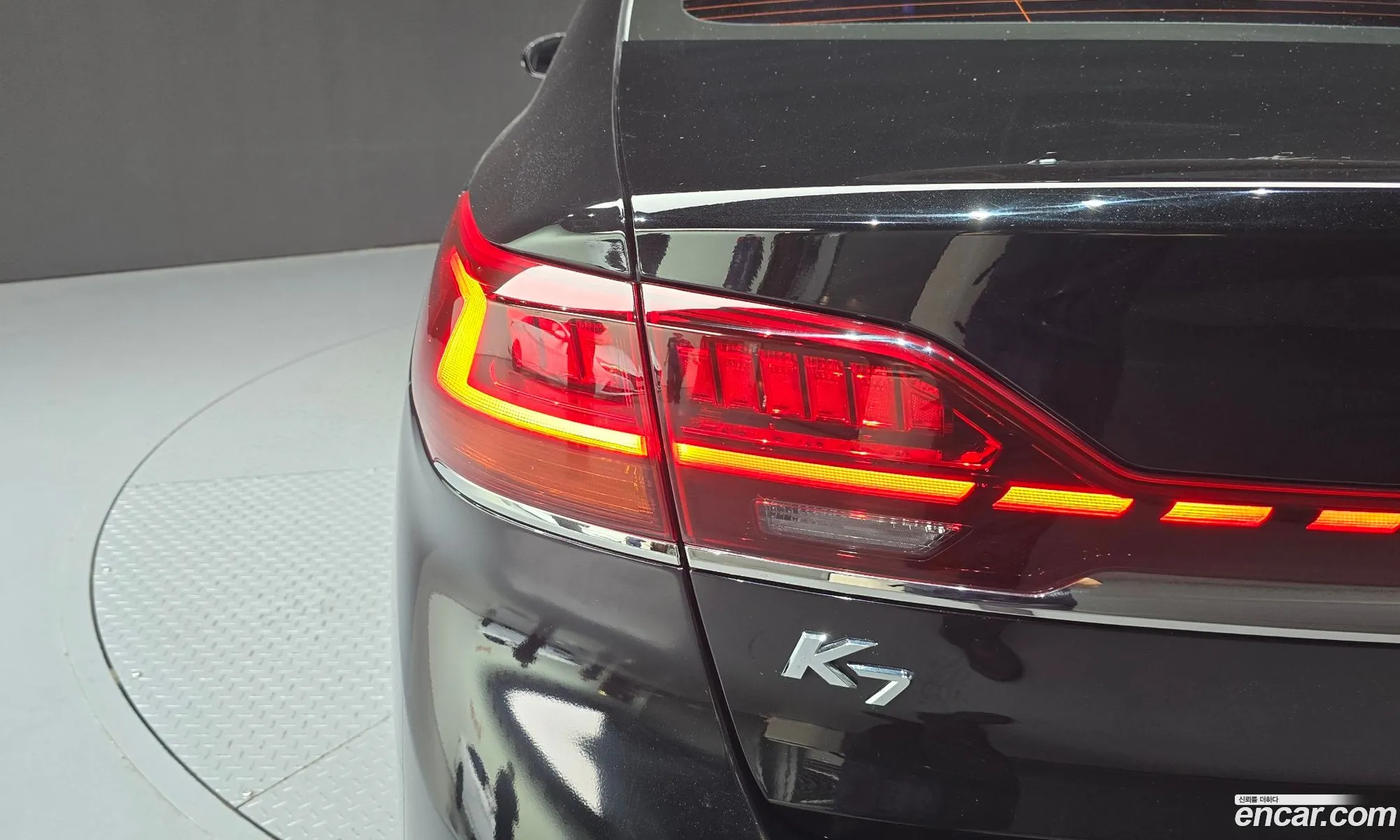 Kia K7 Premier Hybrid 2020 — 9