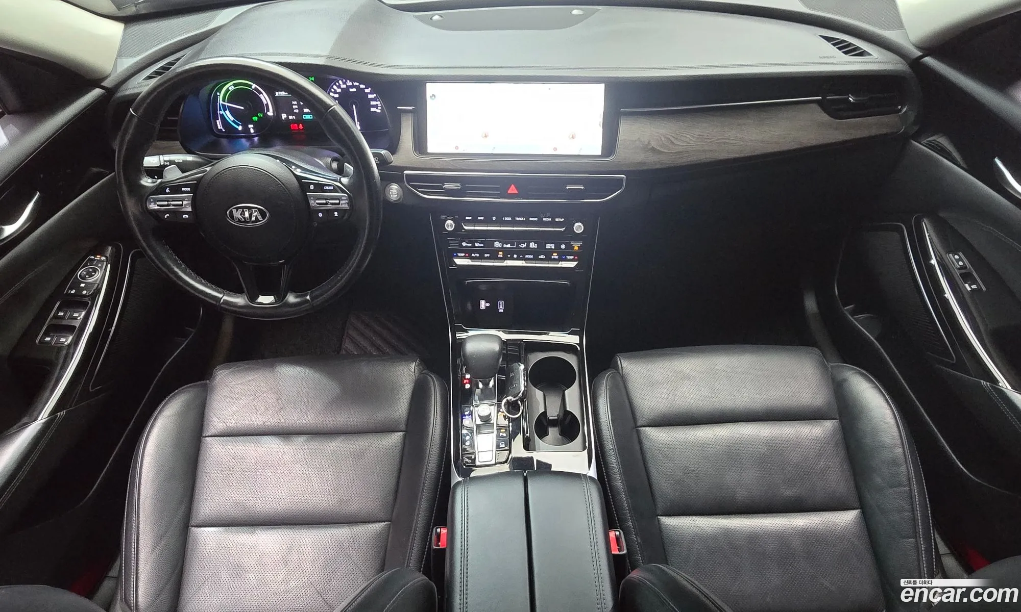 Kia K7 Premier Hybrid 2020 — 26