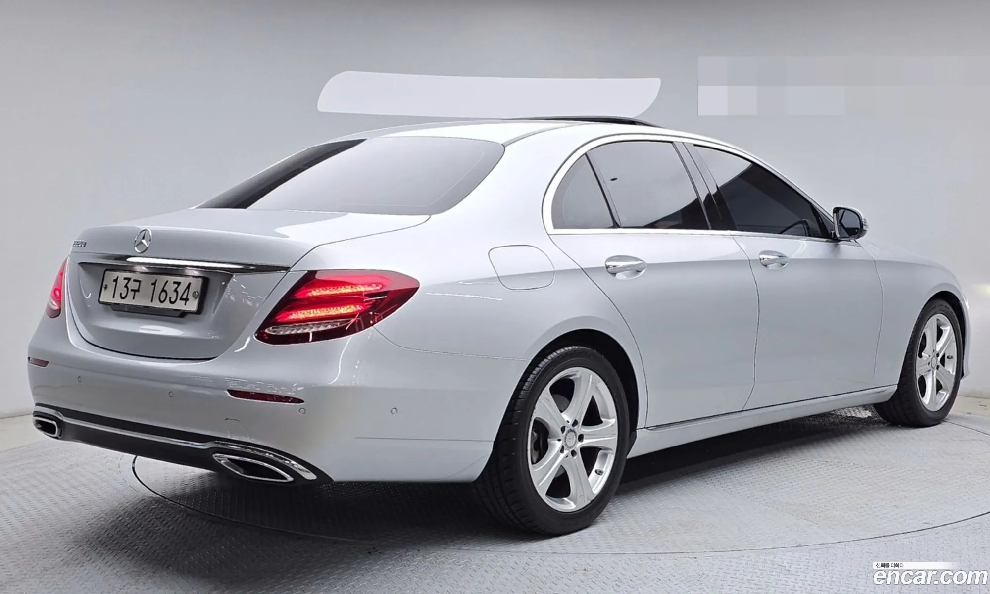 Mercedes-Benz E-Class W213 2017 — 20