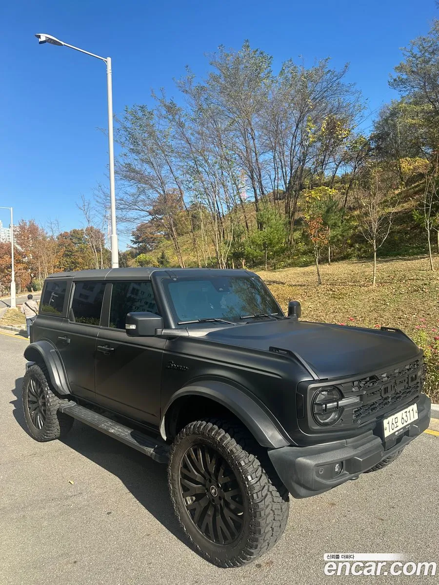 Ford Bronco 6th Gen 2022 — 8