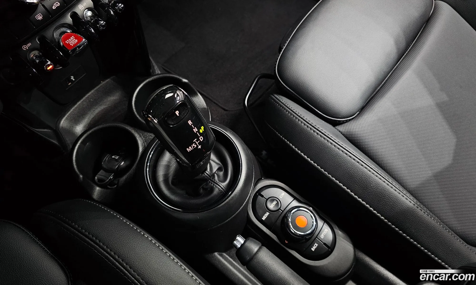 Mini Cooper 2021 — 12