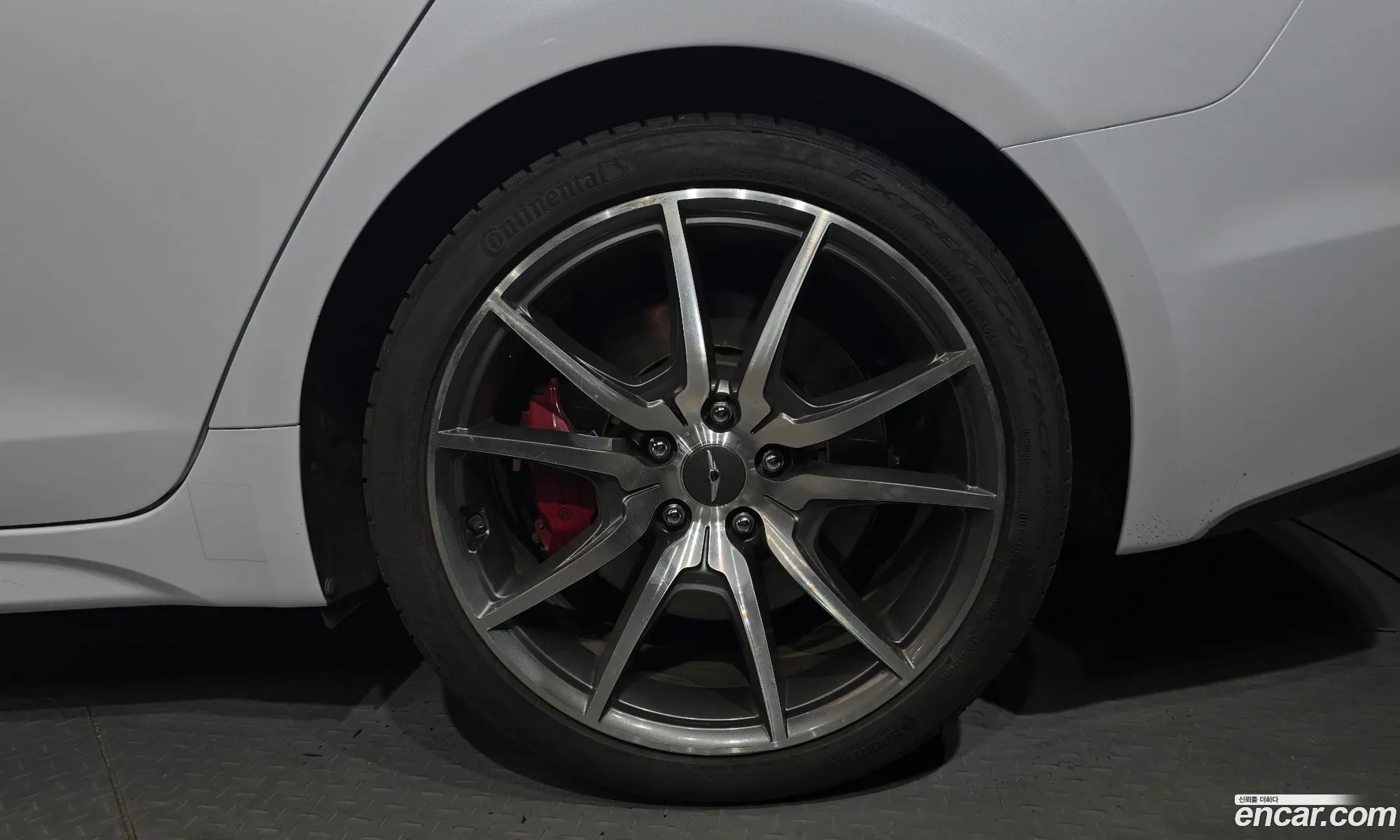 Genesis G70 2018 — 23