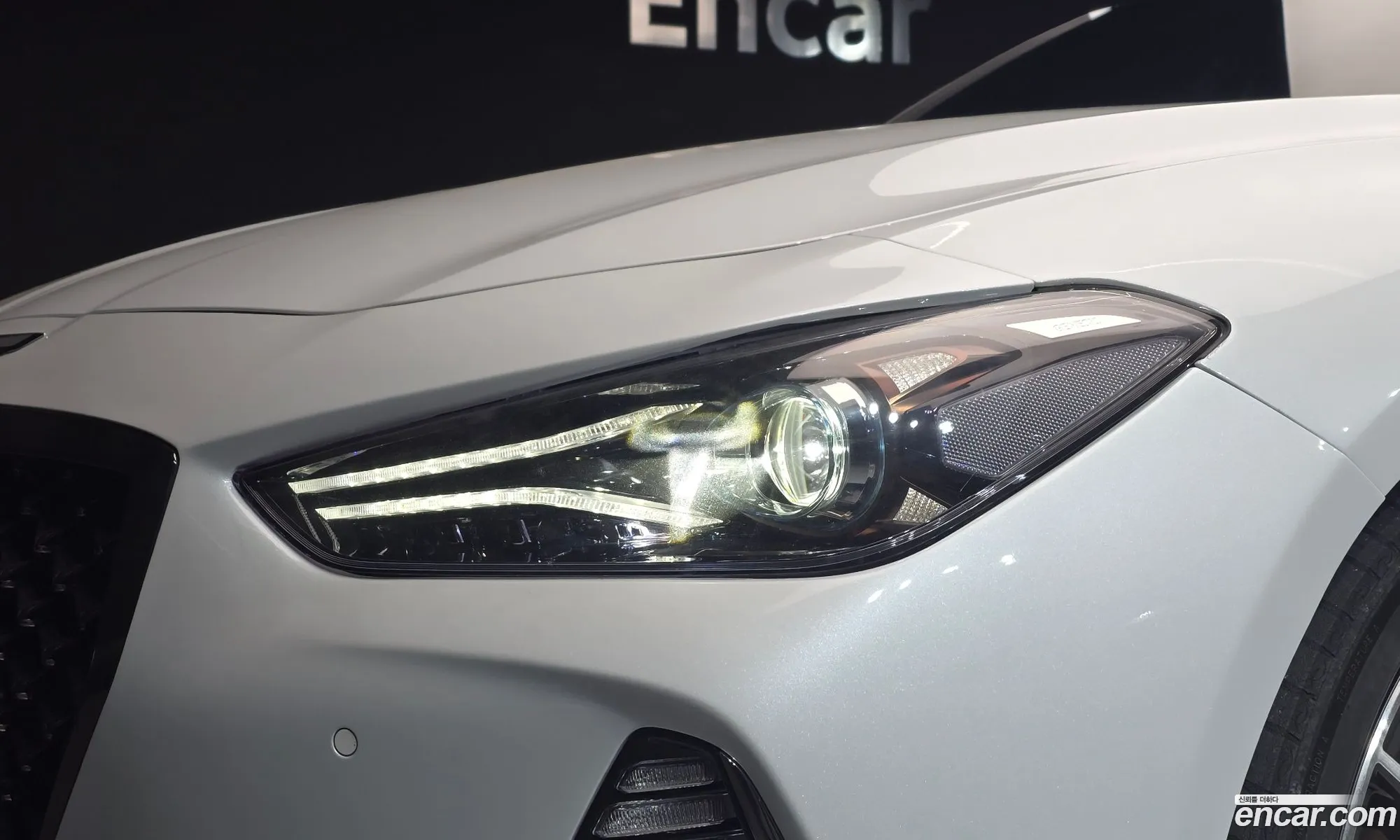 Genesis G70 2018 — 34