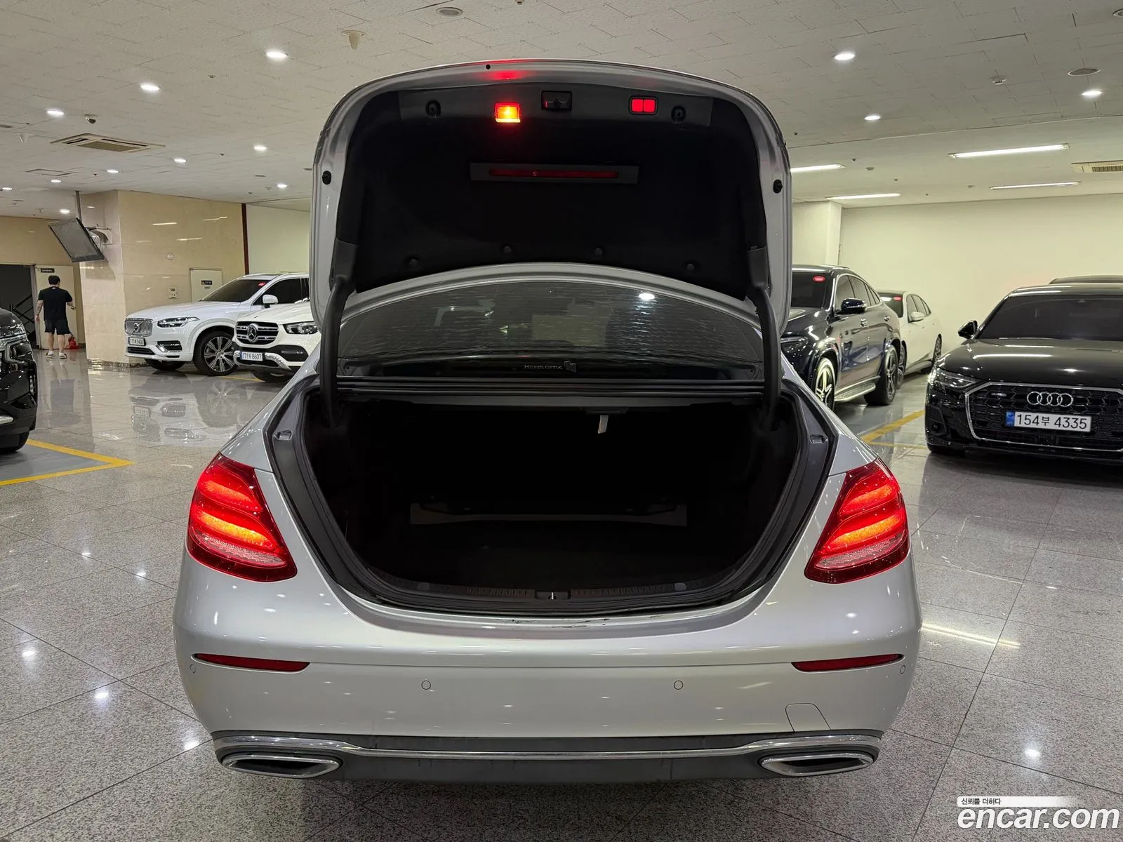Mercedes-Benz E-Class W213 2017 — 19