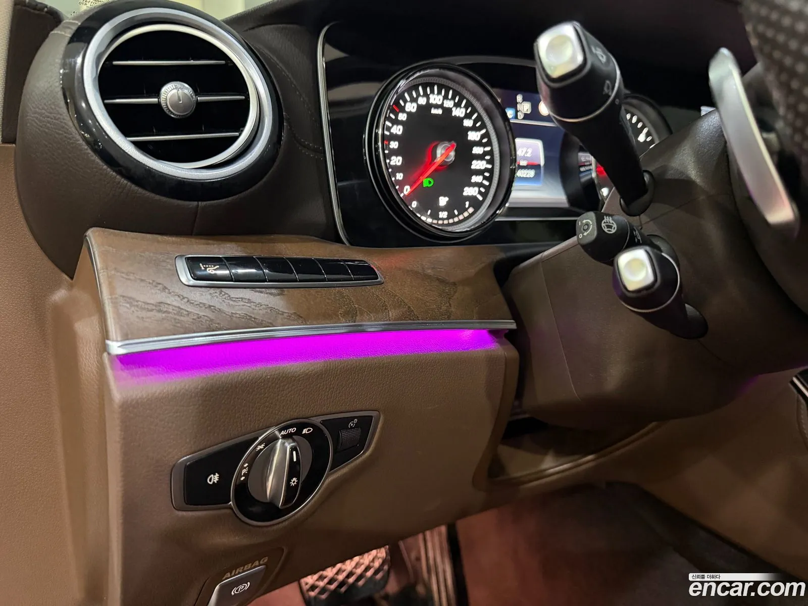 Mercedes-Benz E-Class W213 2017 — 13