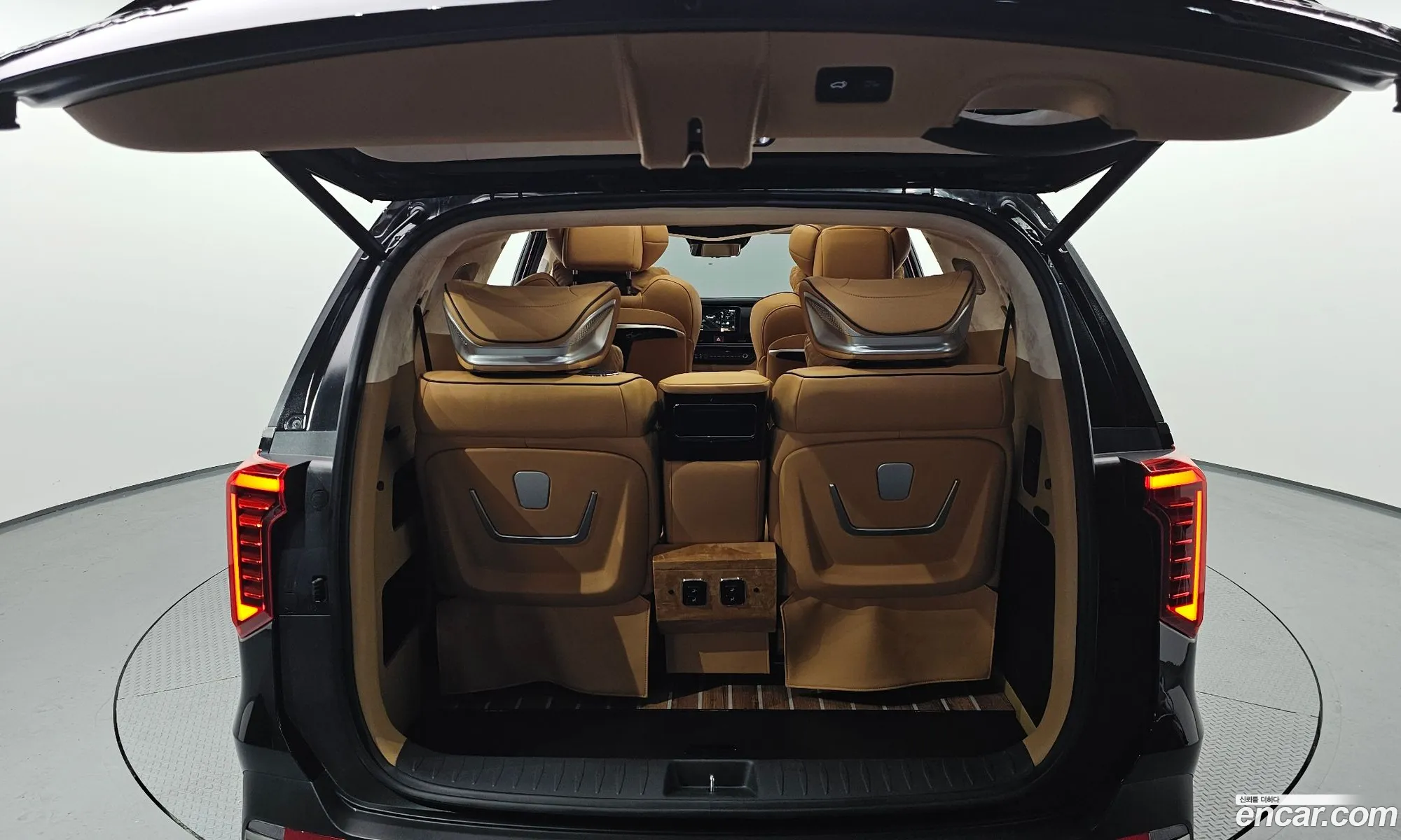 Kia Carnival 2024 — 21