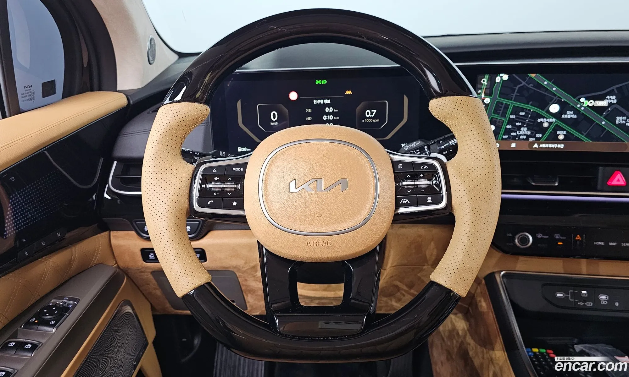 Kia Carnival 2024 — 24