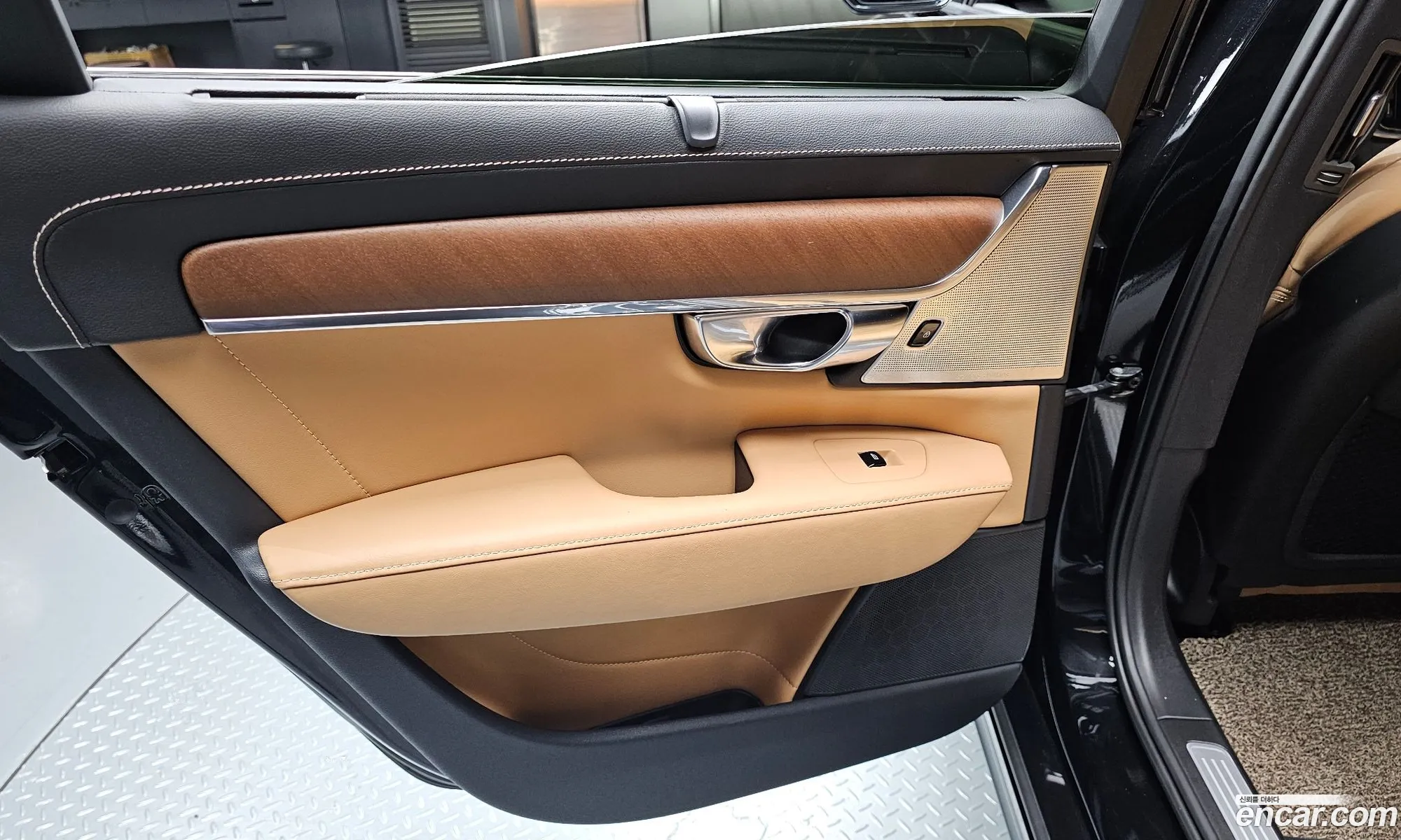 Volvo S90 2019 — 21
