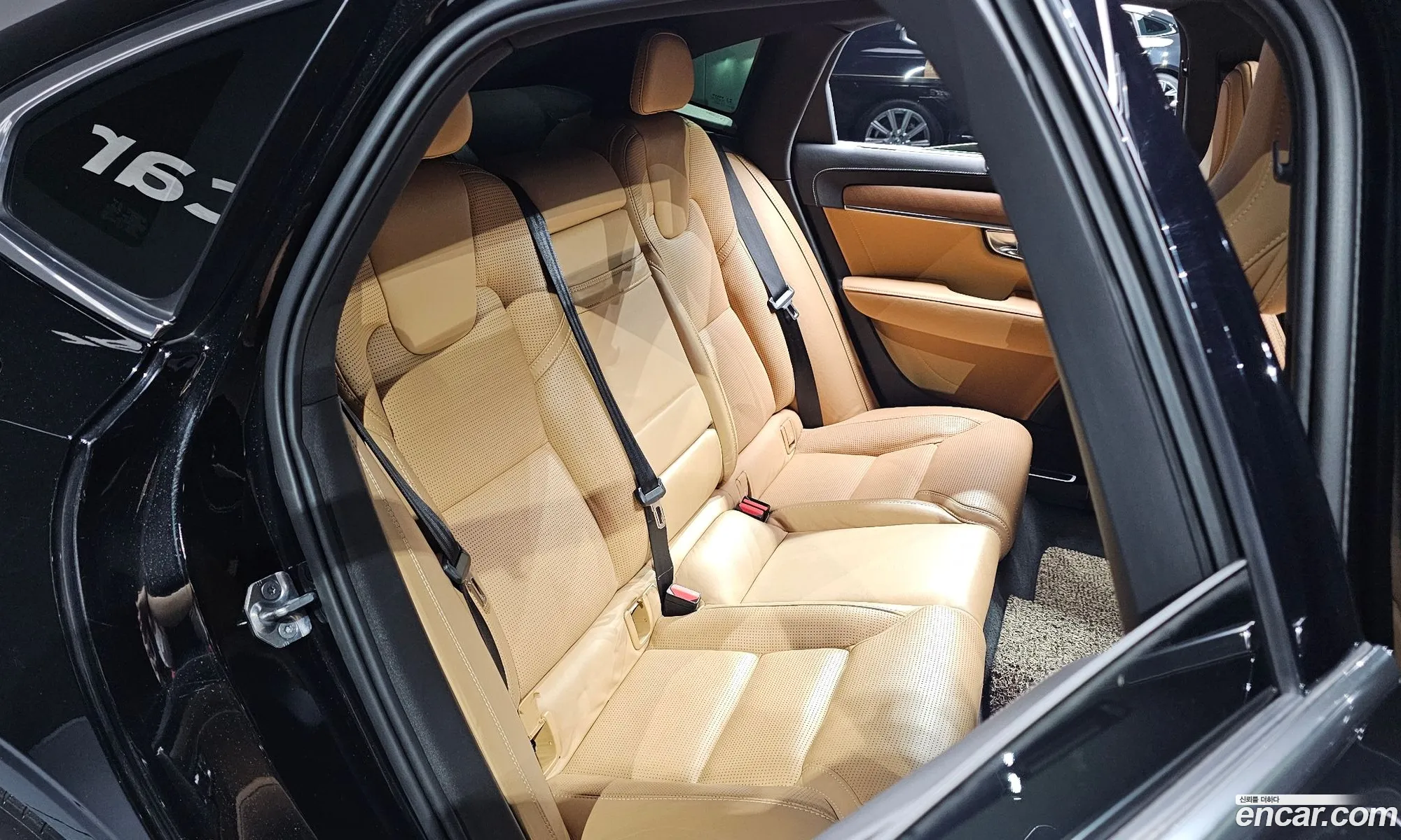 Volvo S90 2019 — 18