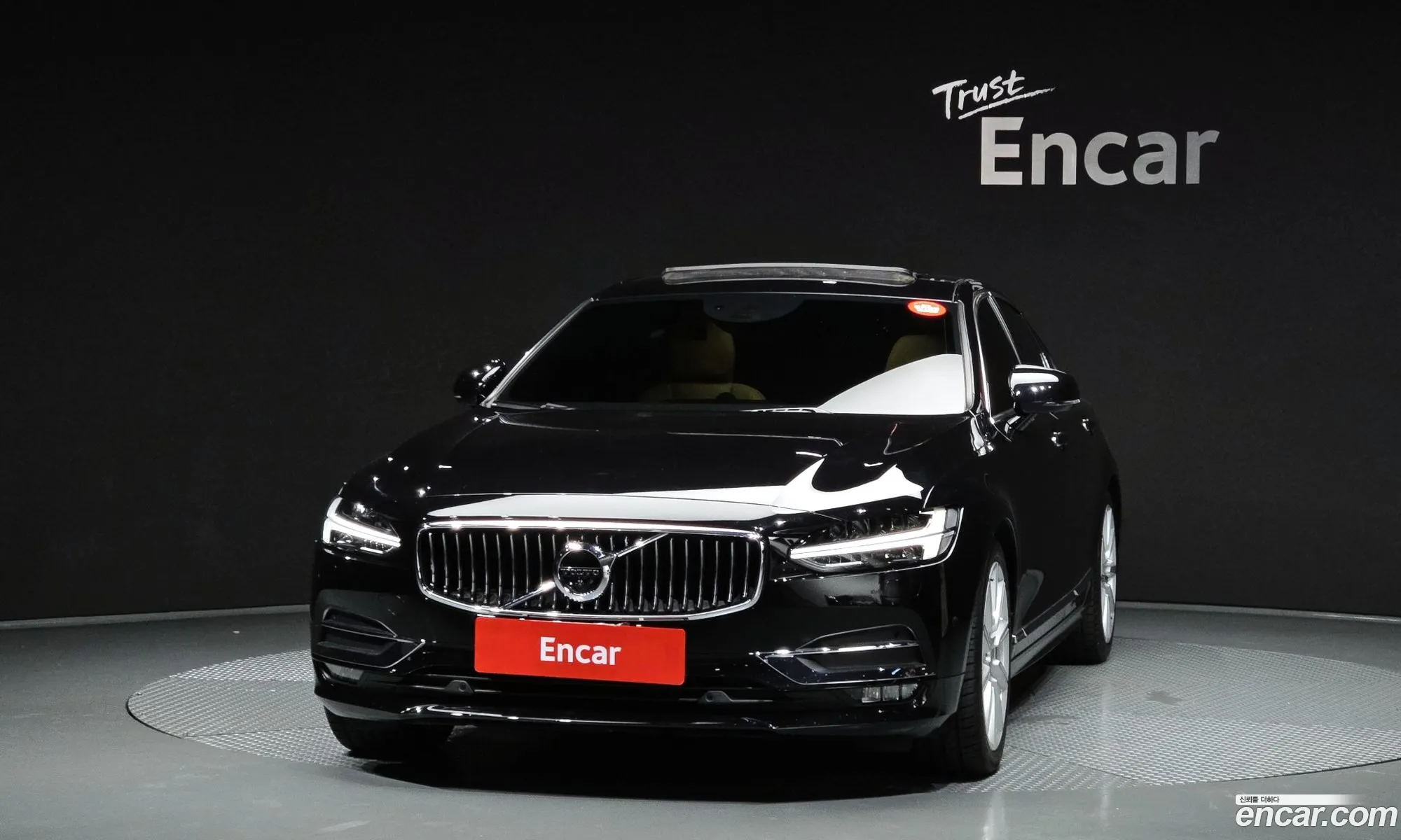 Volvo S90 2019 — 23