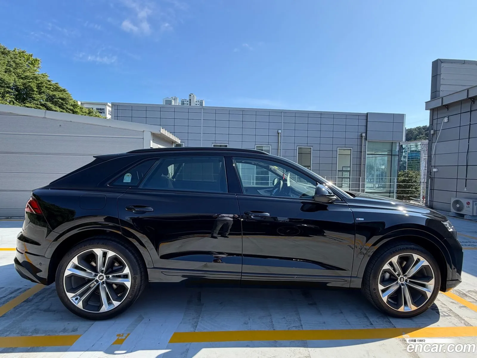 Audi Q8 2026 — 16