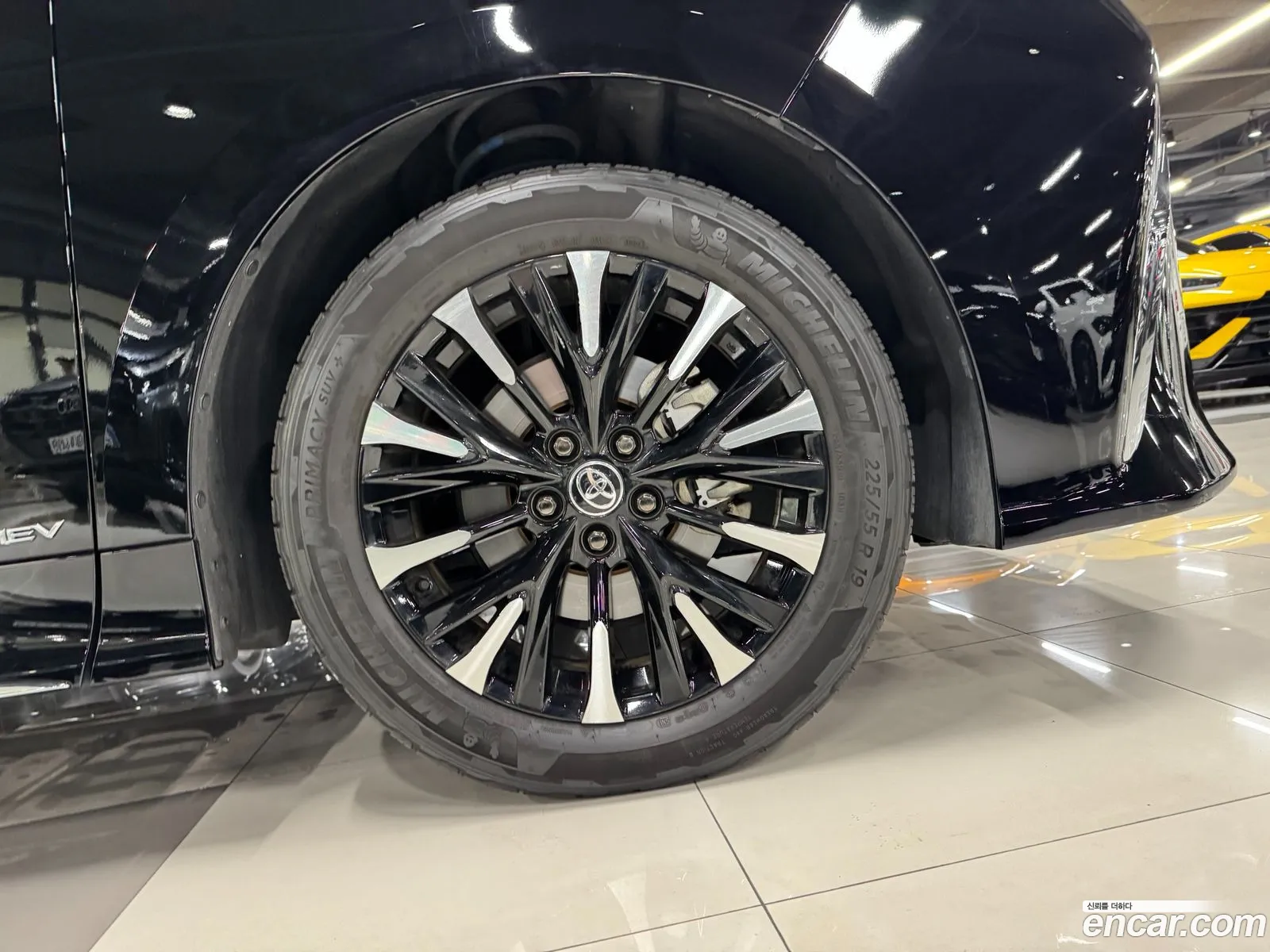 Toyota Alphard 2024 — 2
