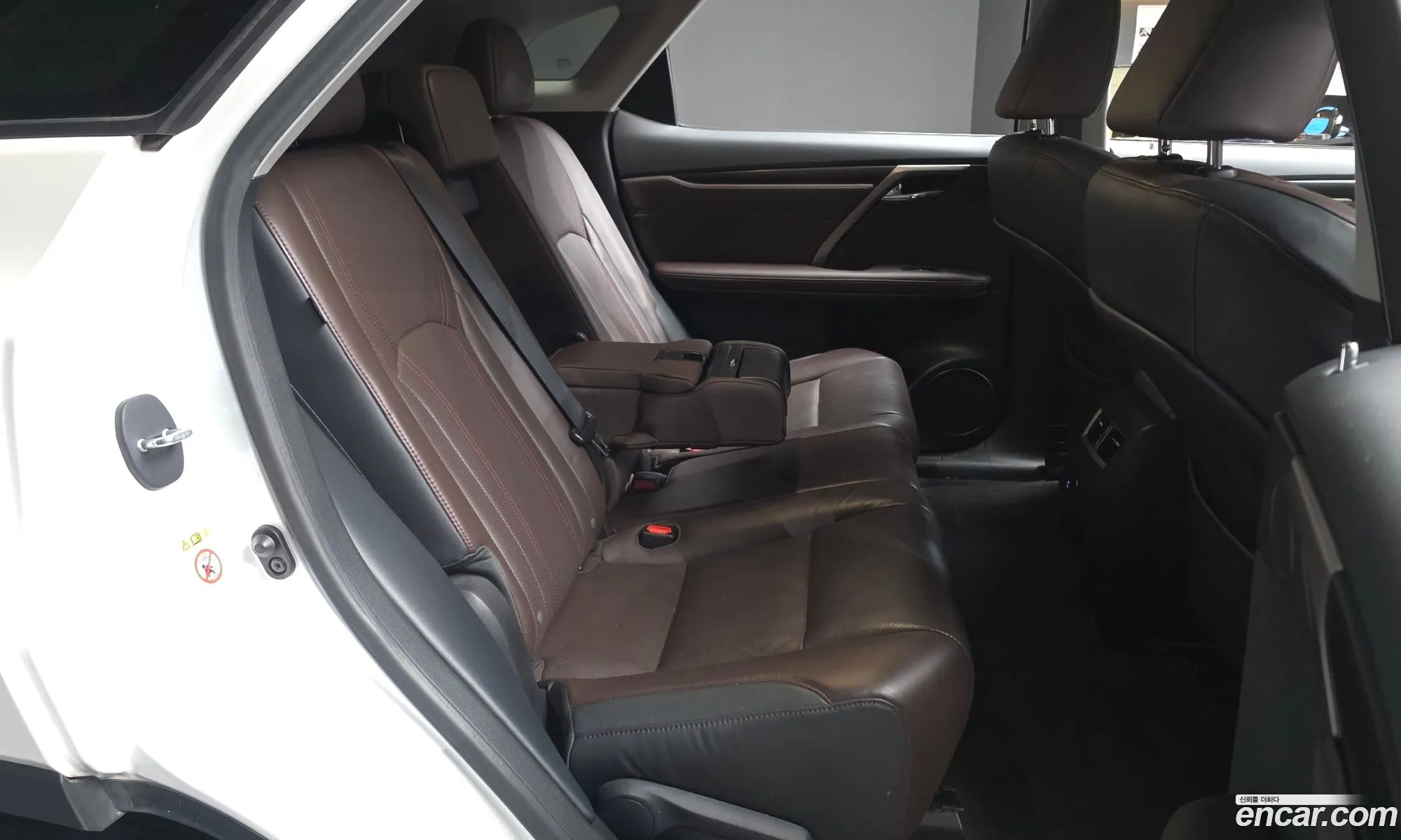 Lexus RX350 2017 2T2BZMCA0HC065423 — 14