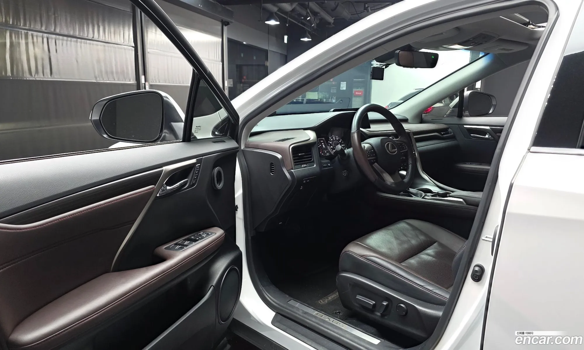Lexus RX350 2017 2T2BZMCA0HC065423 — 18