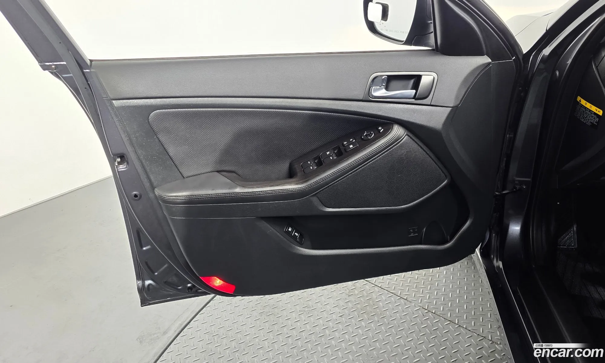 Kia K5 2013 — 36