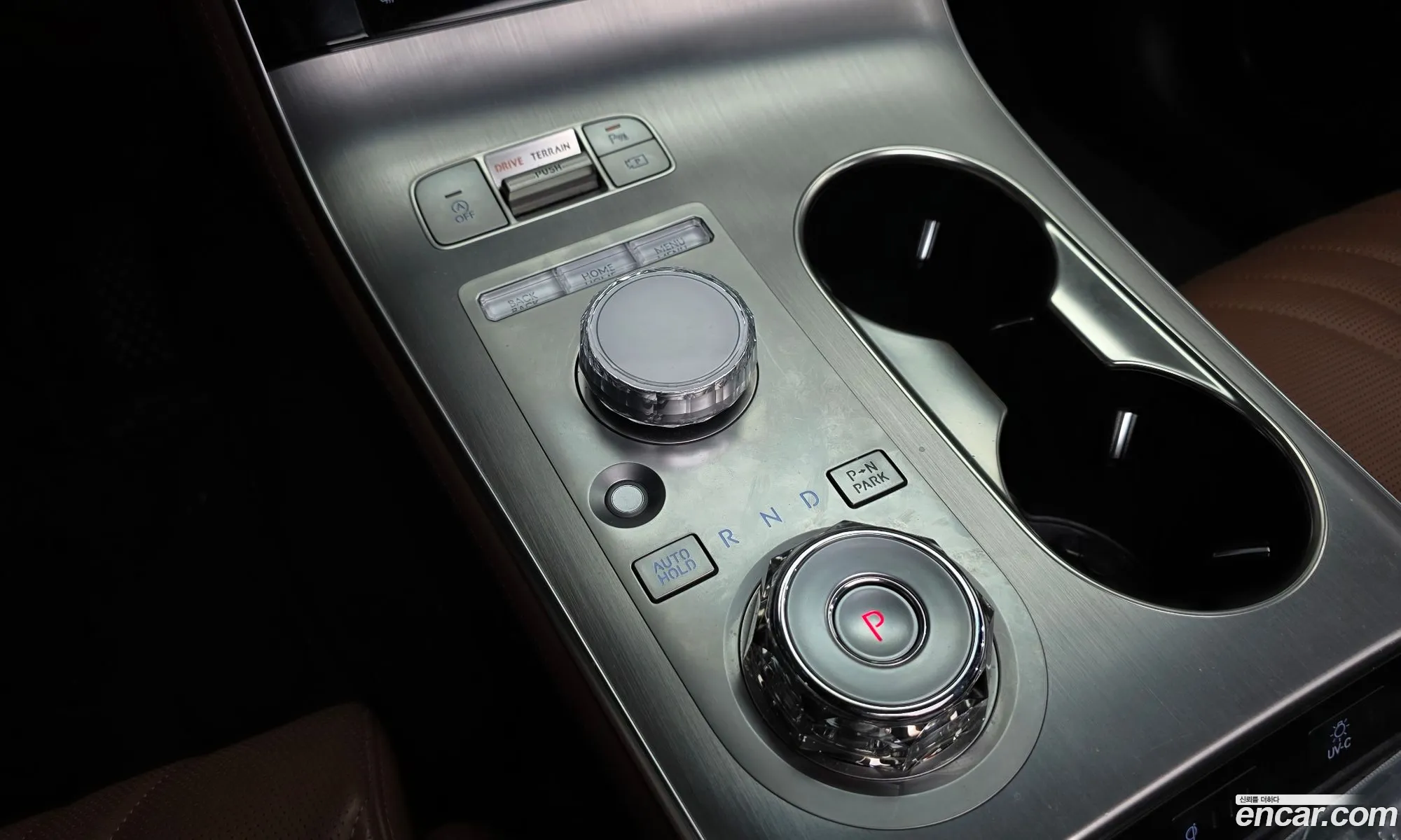 Genesis GV70 2024 — 32