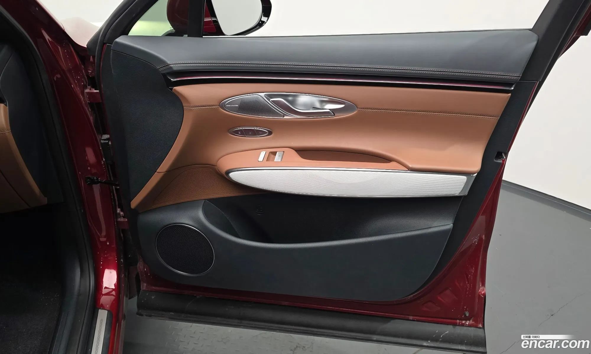 Genesis GV70 2024 — 40
