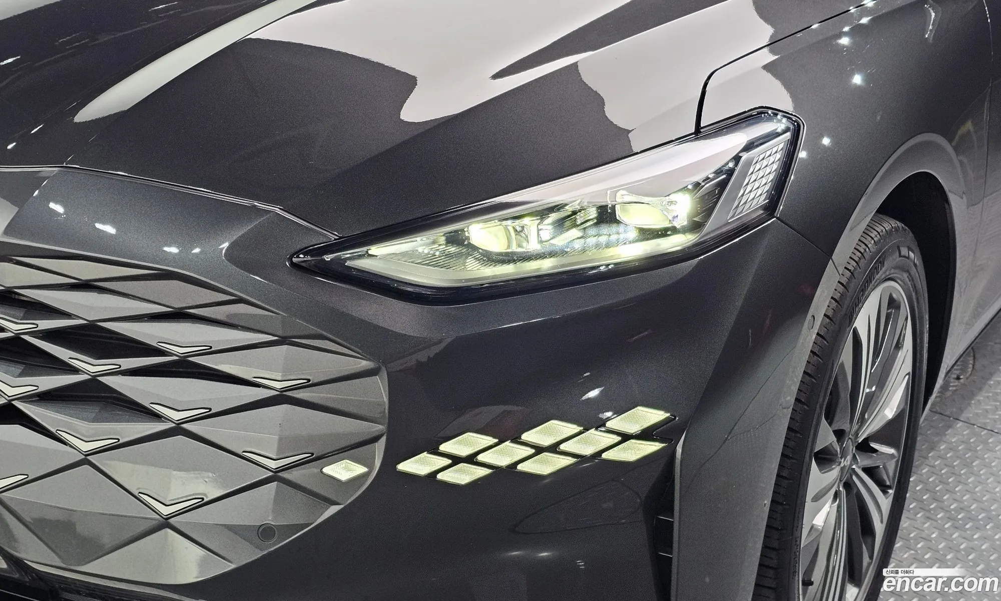 Kia K8 Hybrid