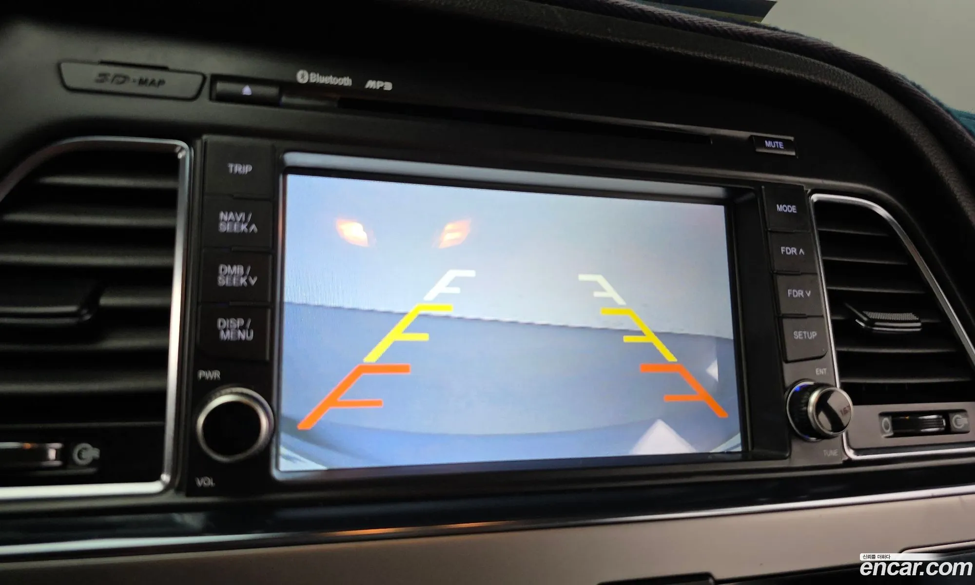 Hyundai LF Sonata Hybrid 2015 — 5