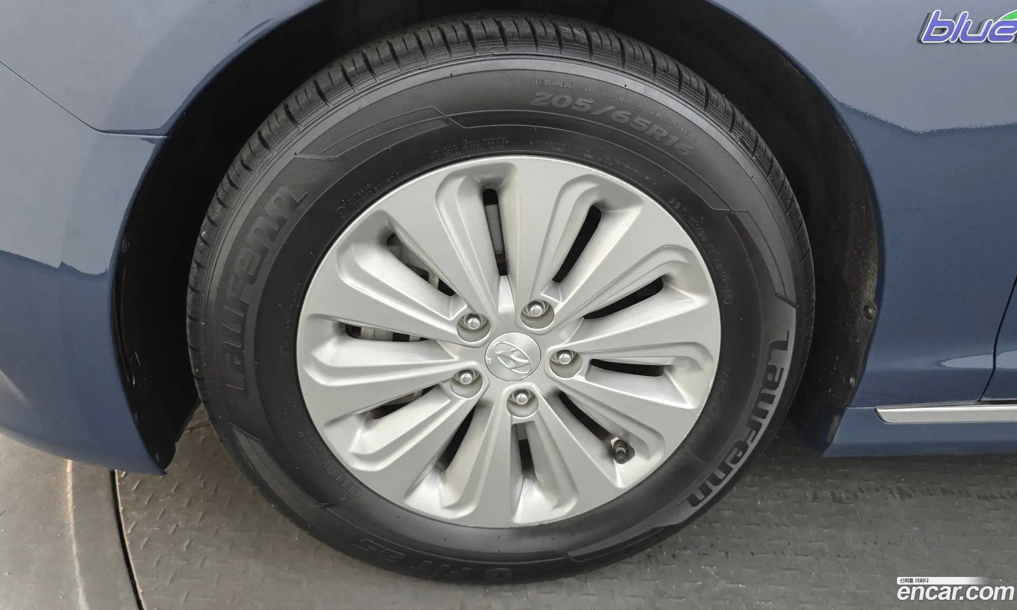 Hyundai LF Sonata Hybrid 2015 — 9