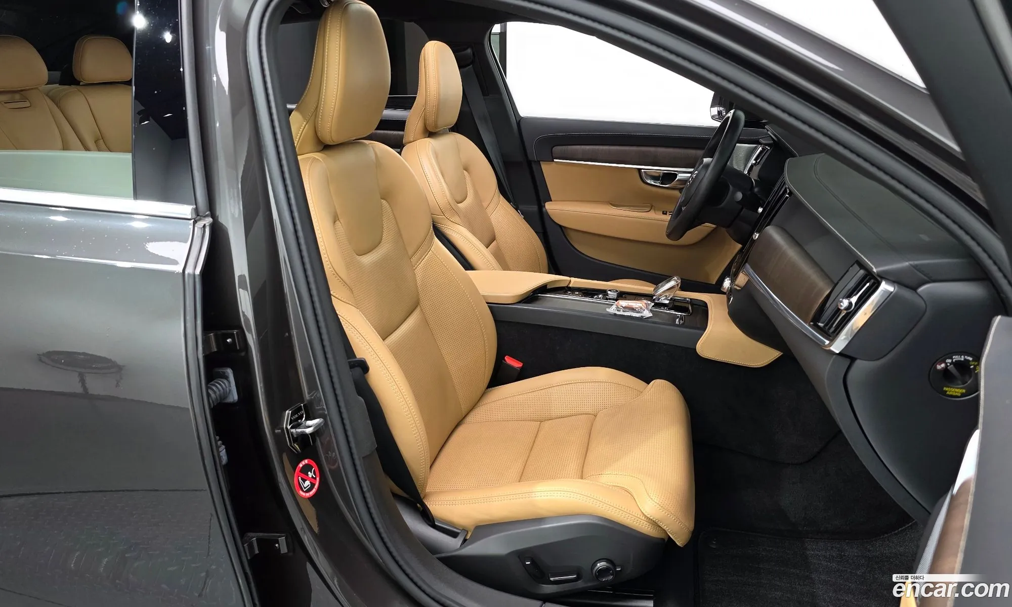 Volvo S90 2021 LVYPT062CMP237352 — 3